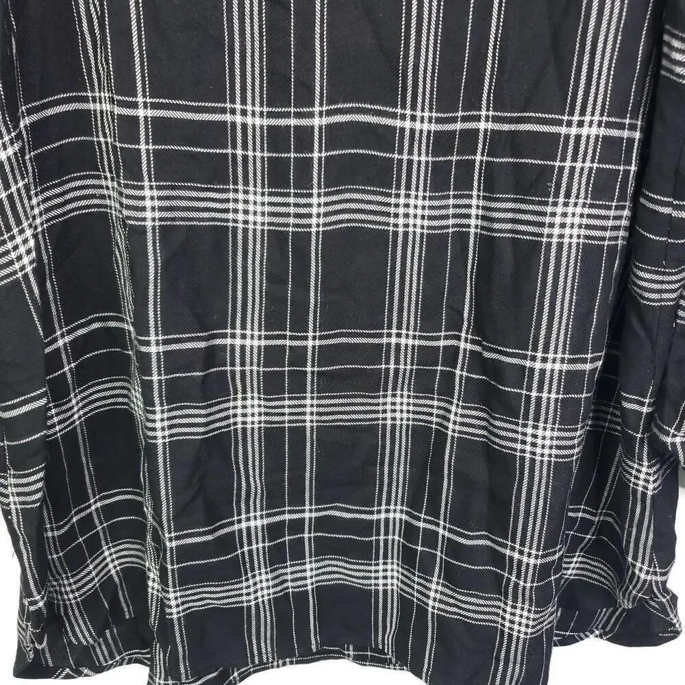 CJ Banks Top Womens 1X Popover Tunic Plaid Flap Pockets Y Collar Quarter Button